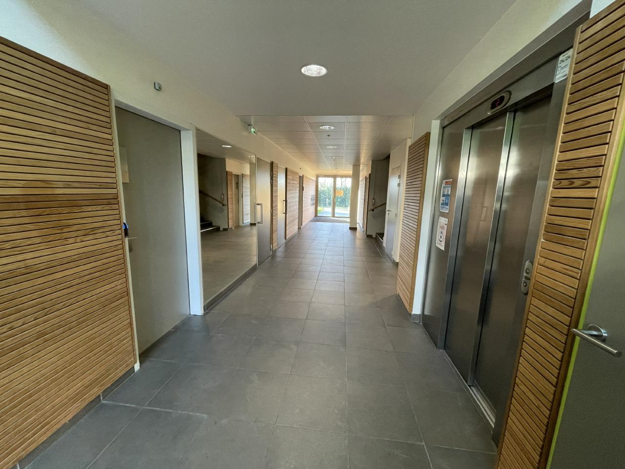 Bureau Saint-Herblain 723m² Vente bureau Saint-Herblain Loire-Atlantique OVBUR2533094 0